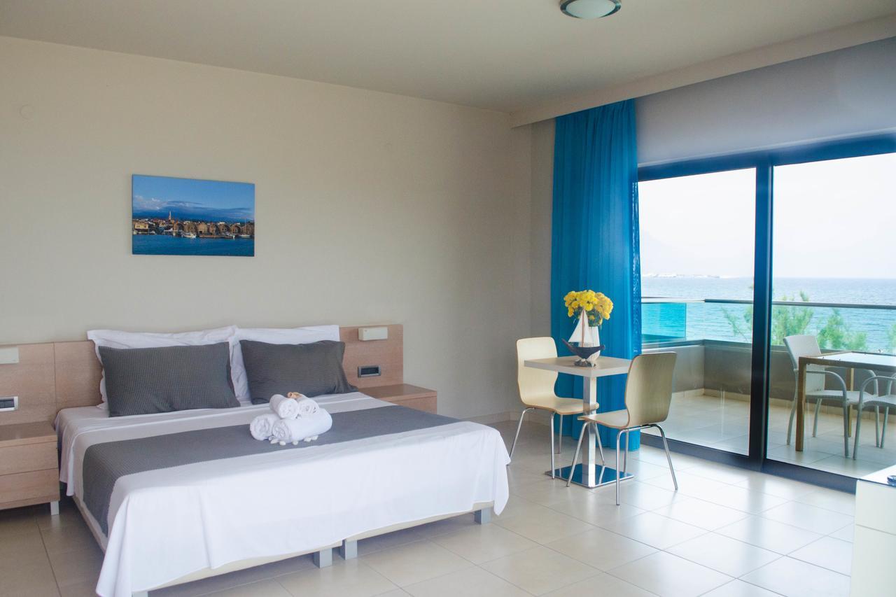 Nautilus Bay Hotel Kissamos Bagian luar foto